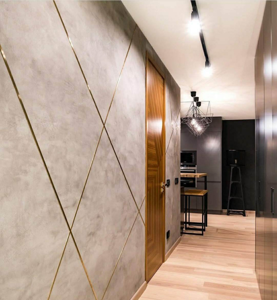 Частная квартира по дизайн проекту с фактурной и матовой штукатуркой