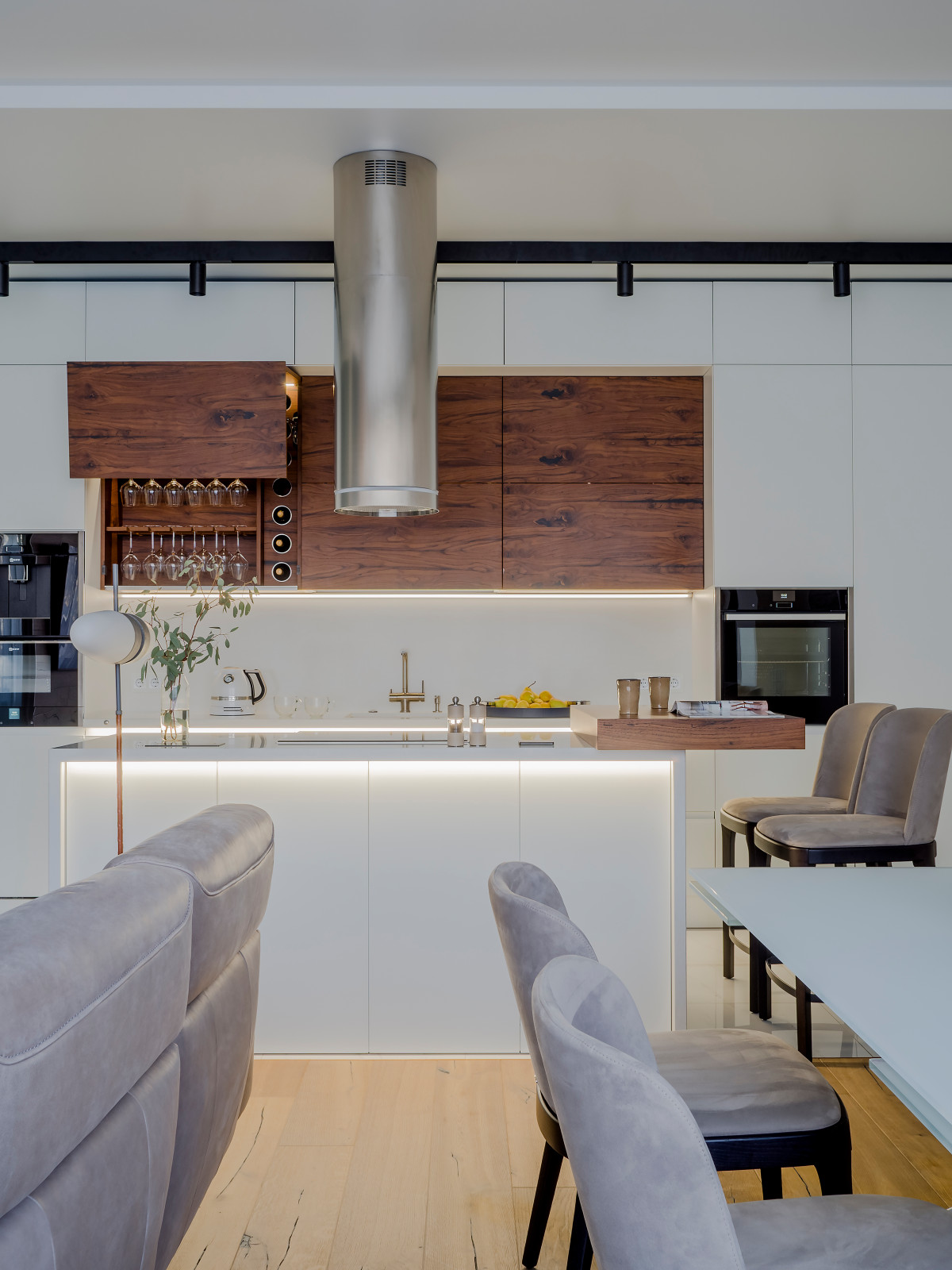 Мебель Giulia Novars для светлой квартиры в Нижнем Новгороде