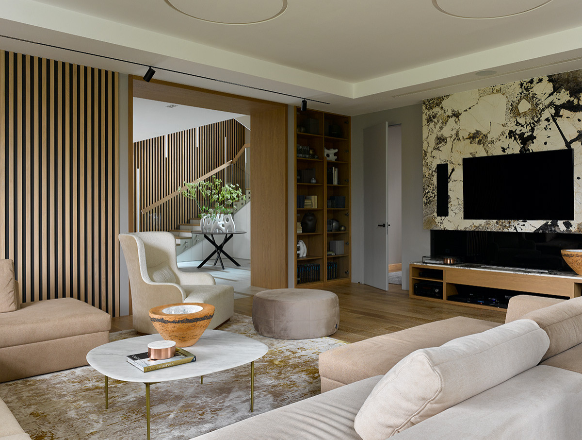 Дом в подмосковье  600 м2