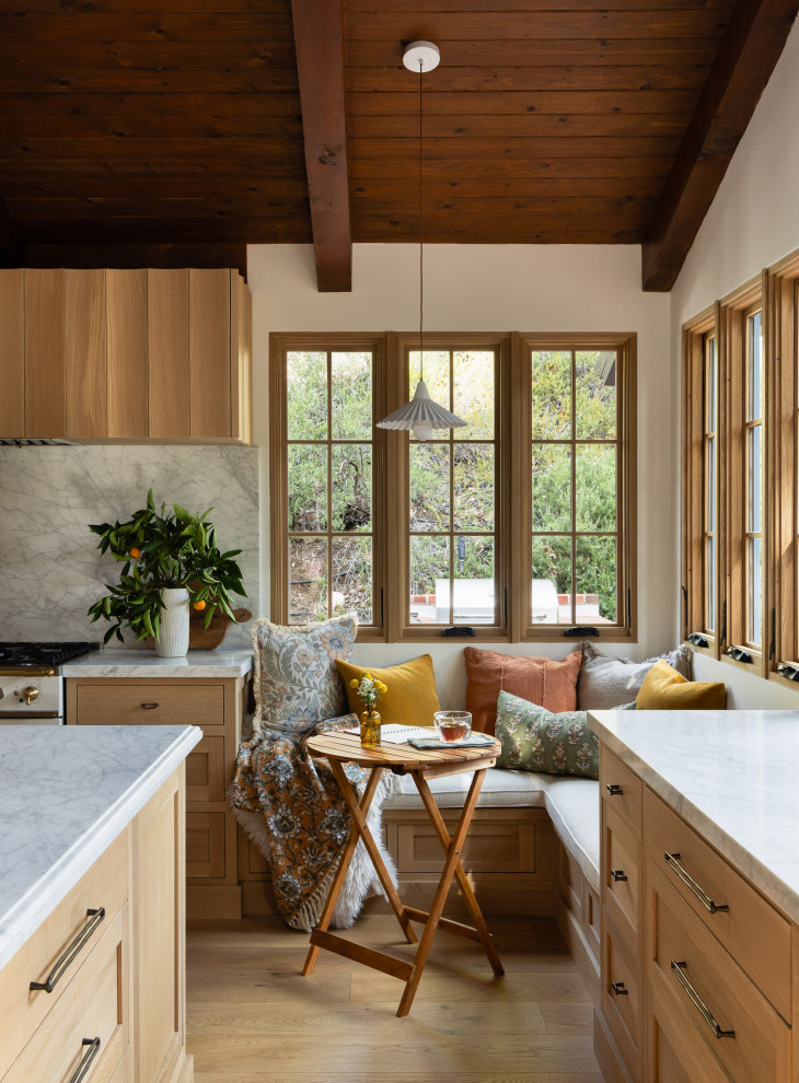 Kitchen - mediterranean kitchen idea in Los Angeles