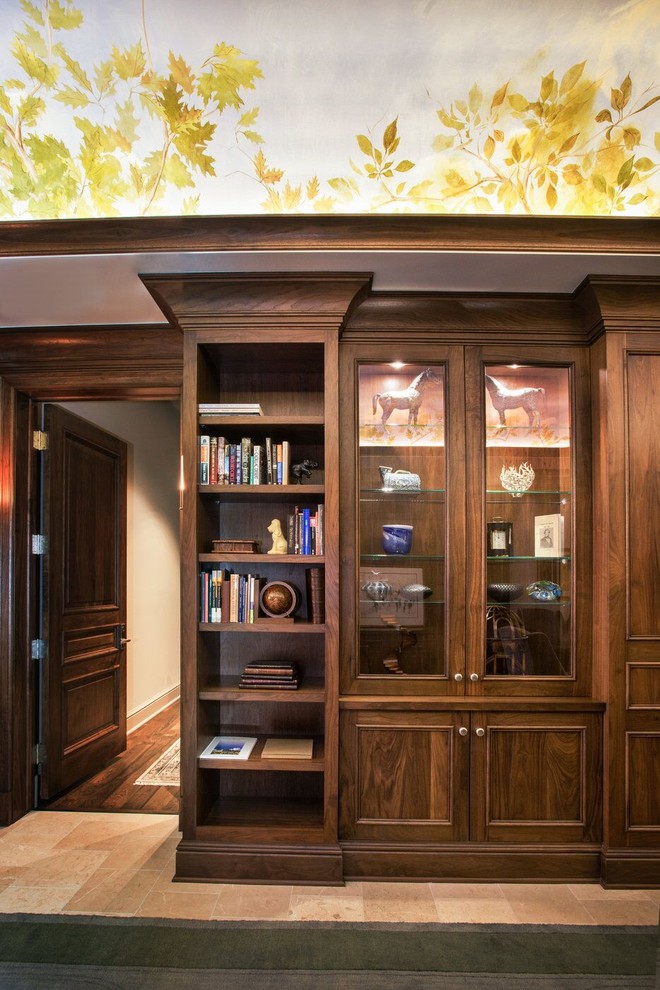 Example of a transitional hallway design in Denver