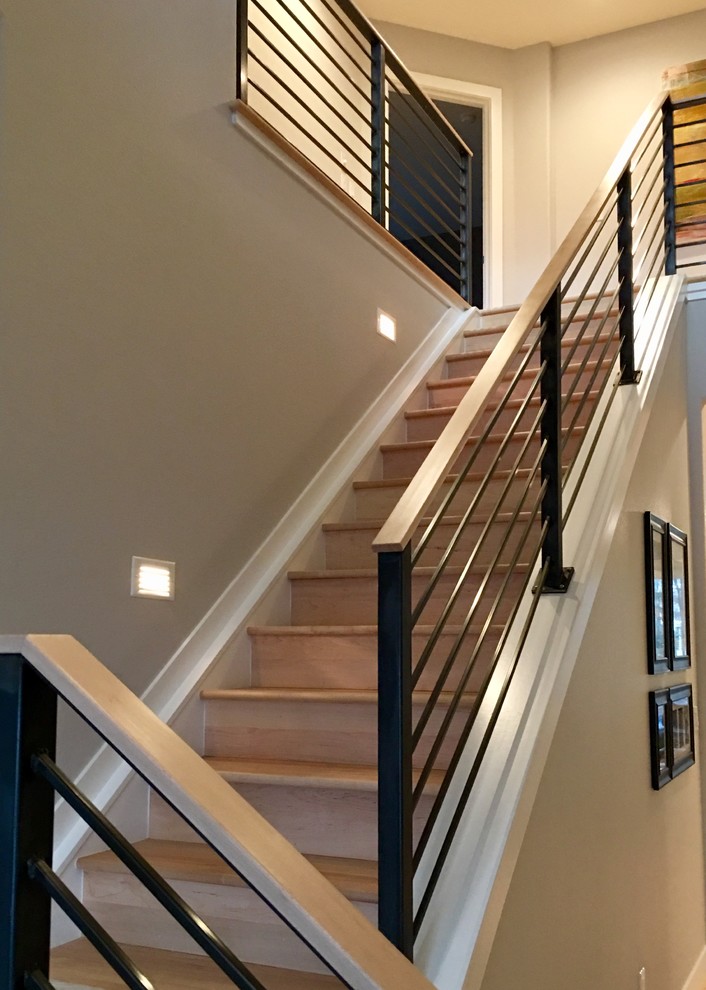 Photo of a contemporary staircase in Denver.