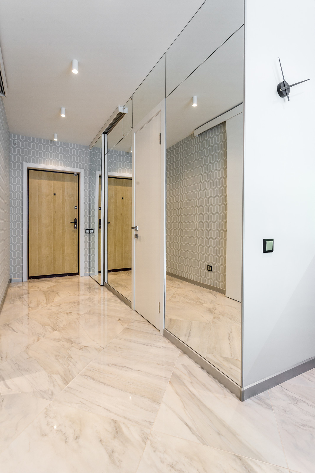 Реализованный проект "Желтое на сером"