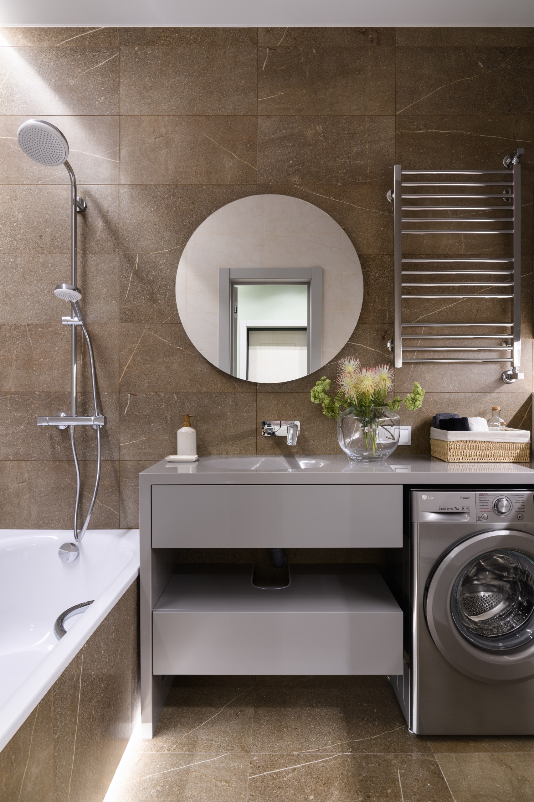 75 Beautiful Bathroom Laundry Room With Brown Walls Pictures Ideas September 21 Houzz