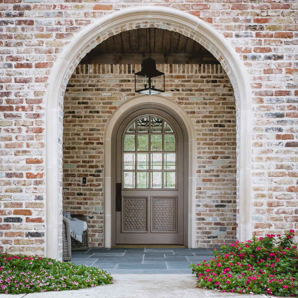 Inspiration for a transitional entryway remodel in Dallas