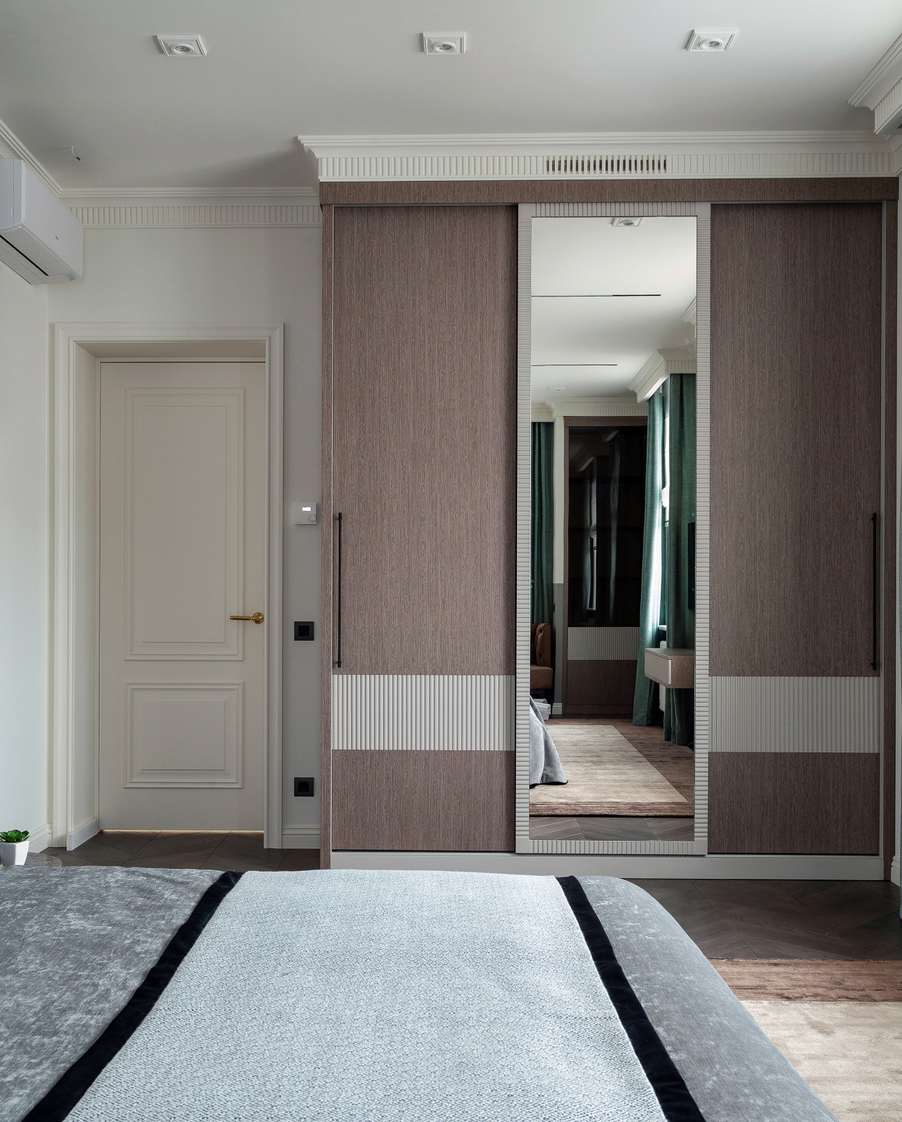 Дом  к.п.Алтан