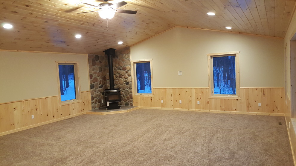 Mountain style home design photo in Minneapolis