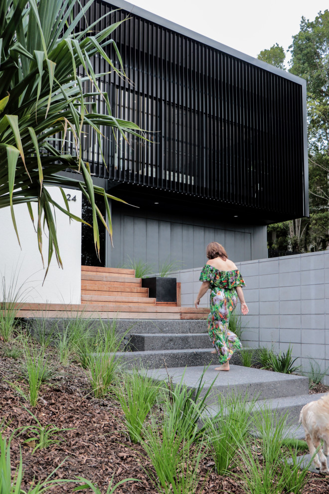 This is an example of a contemporary exterior in Sunshine Coast.