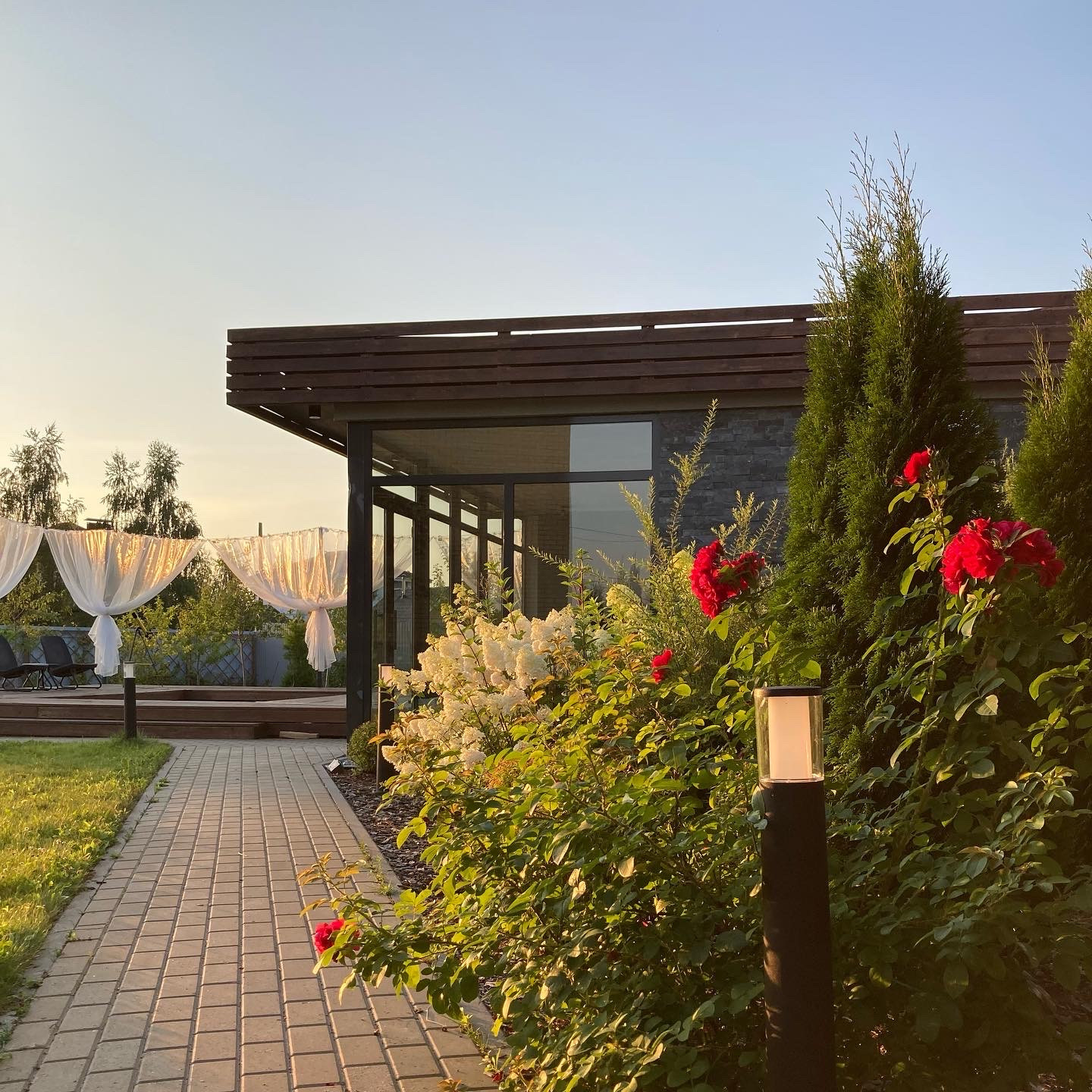 Летняя кухня друзей