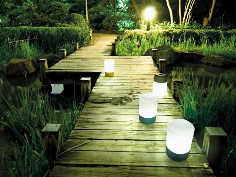 Декоративное ландшафтное освещение