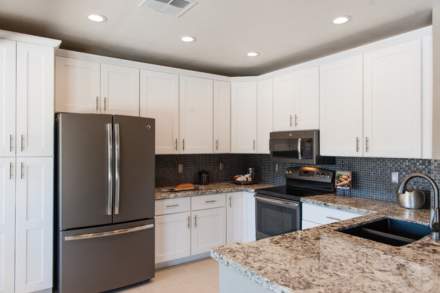 18 S Riata Drive Gilbert AZ 85296 modern-kueche