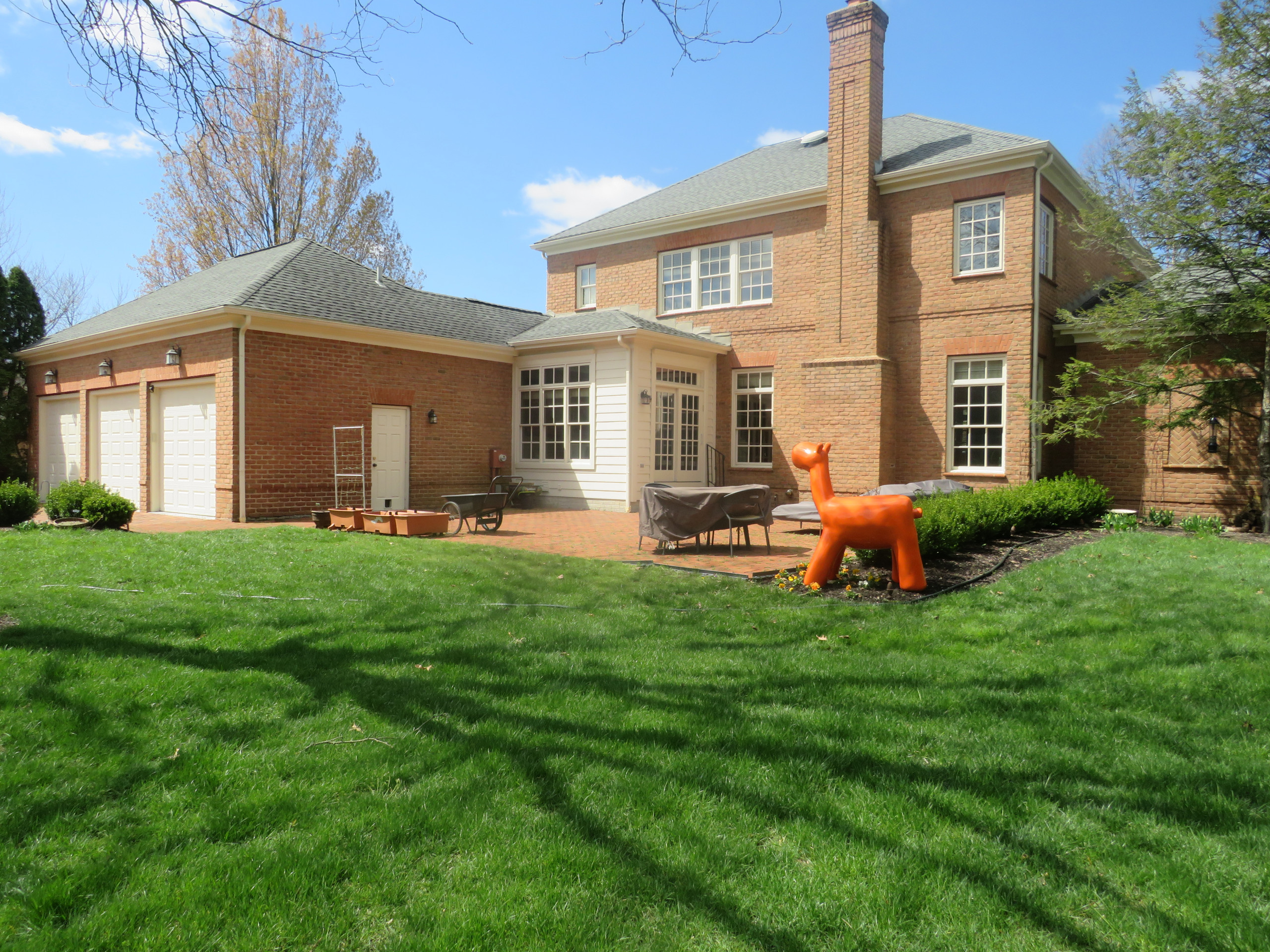 Traditional Front + Backyard Landscape - New Albany, OH