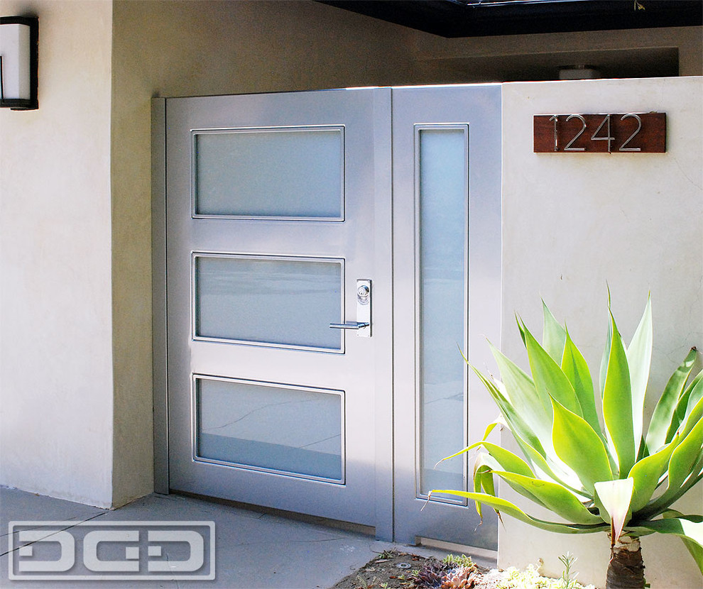 Modern Steel Glass Entry Gates With White Laminate Glass Metallic Finish Modern Entry Orange County By Dynamic Garage Door
