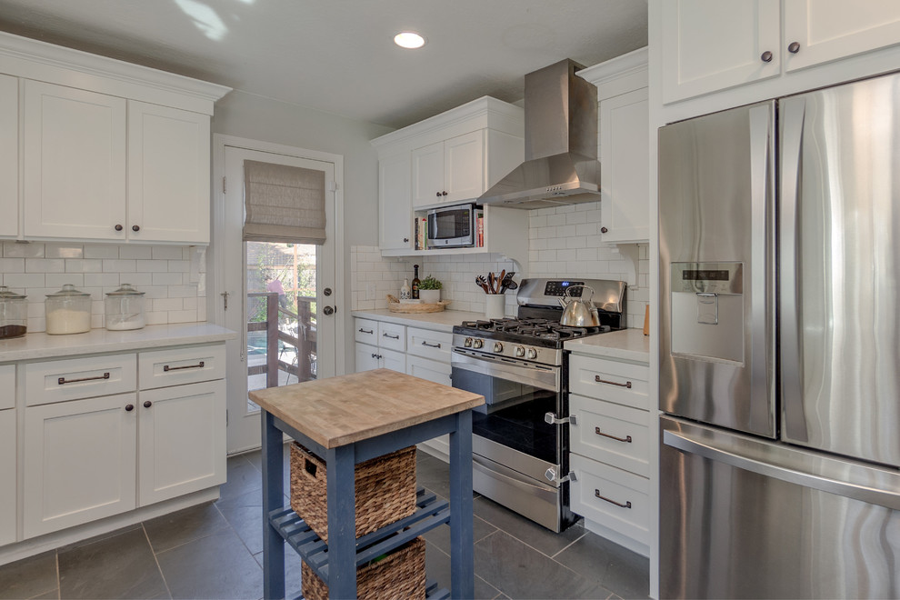 Photo of a country kitchen in Sacramento.