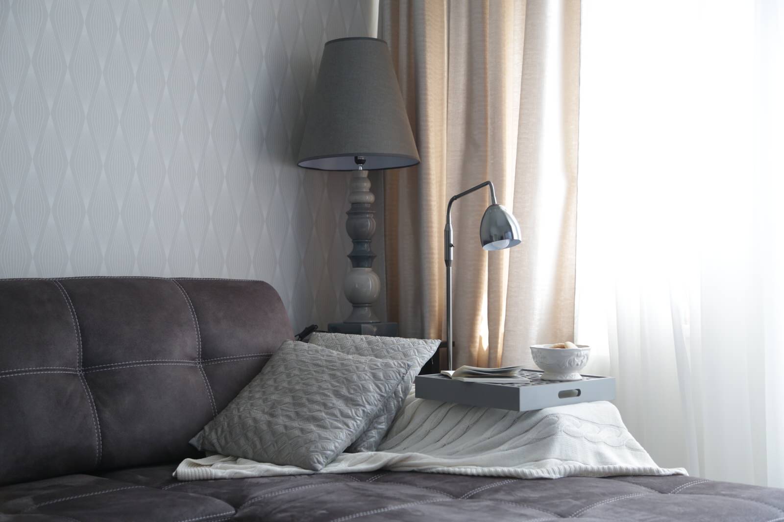 Пудровые оттенки и элегантная геометрия.