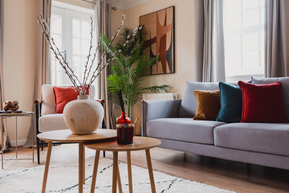 Chartwell close empty property, stage to sell