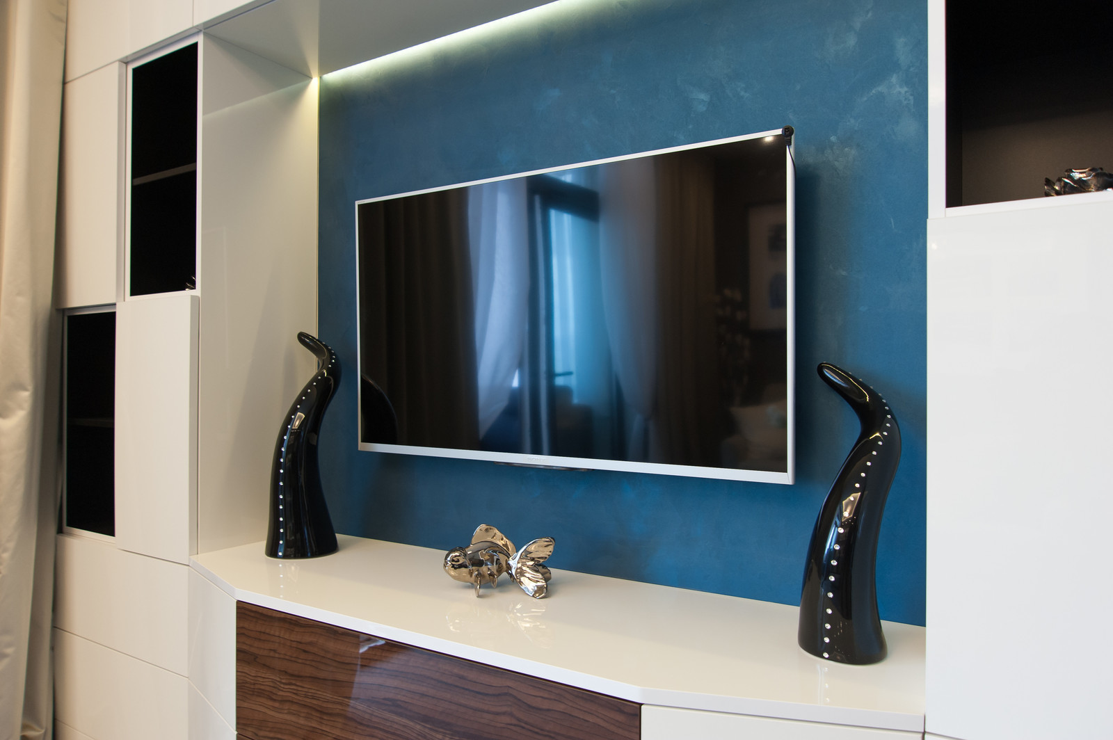 Реализованный проект уютной квартиры-студии 34 м2. Санкт-Петербург. ЖК "Клевер"