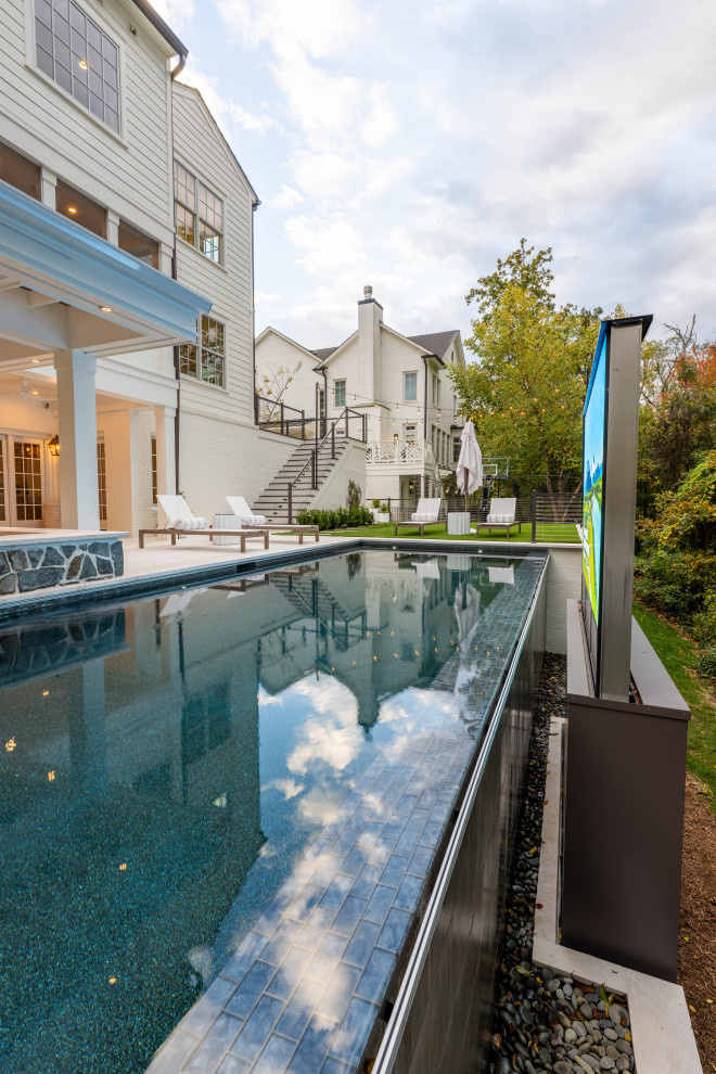 Transitional pool photo in DC Metro