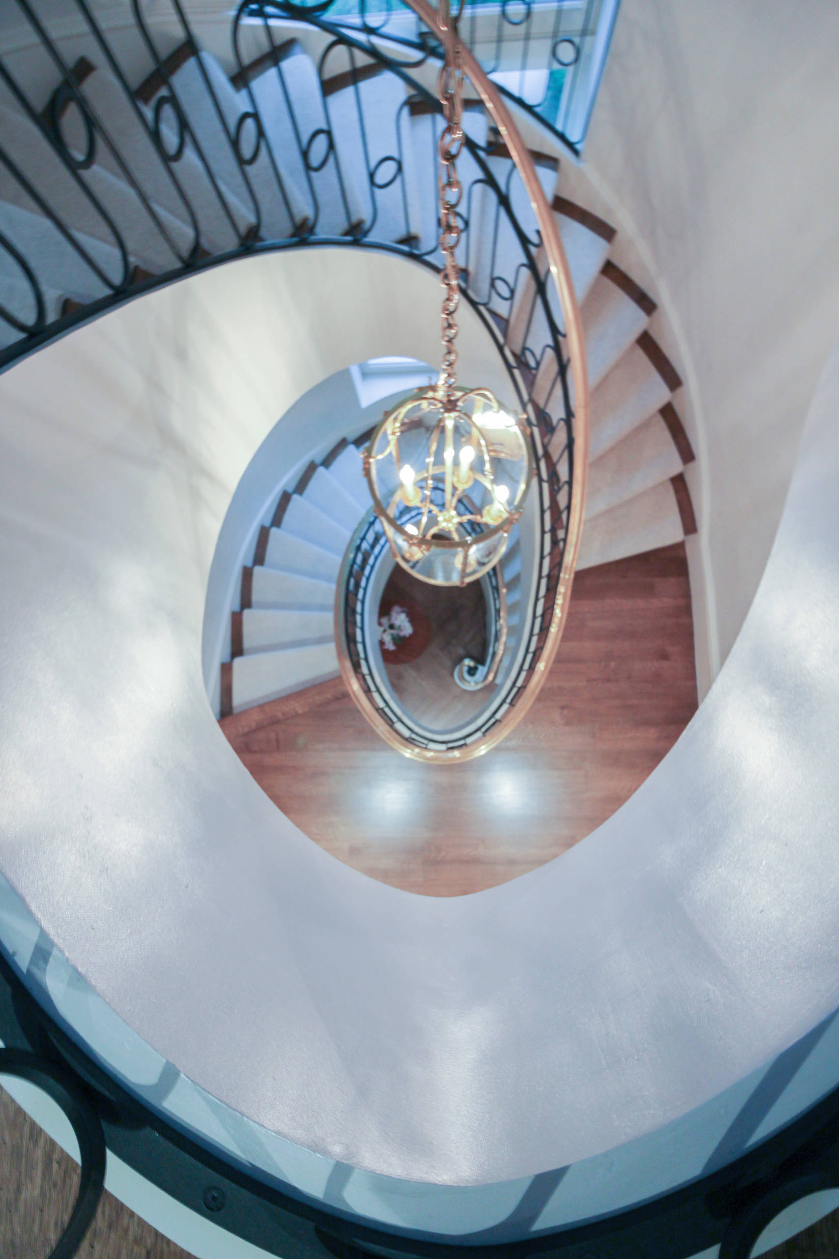 61_Sculptural/Elliptical Staircase in Washington, DC 20008