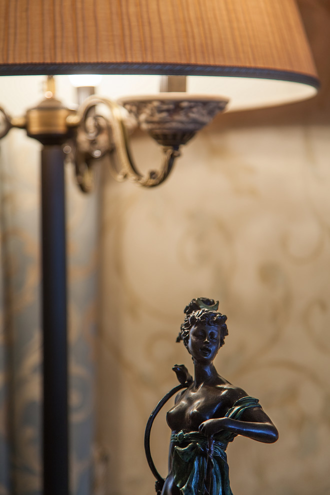 Гостиная, прихожая и холл в Классическом стиле. Фото реализованоного проекта