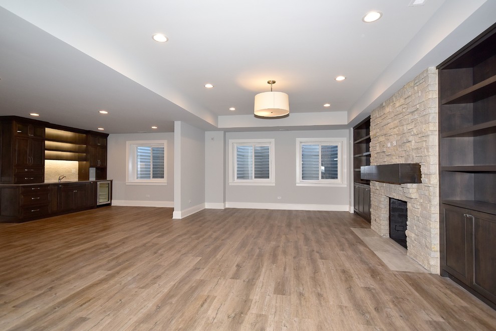 Home design - transitional home design idea in Chicago
