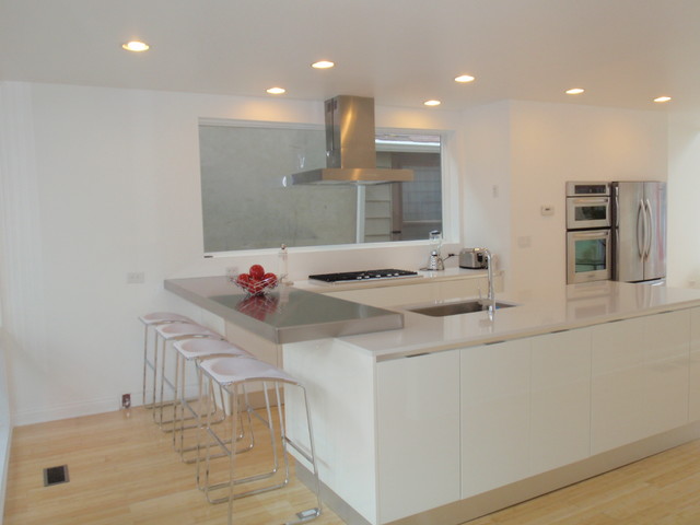 Custom Countertops modern-kueche