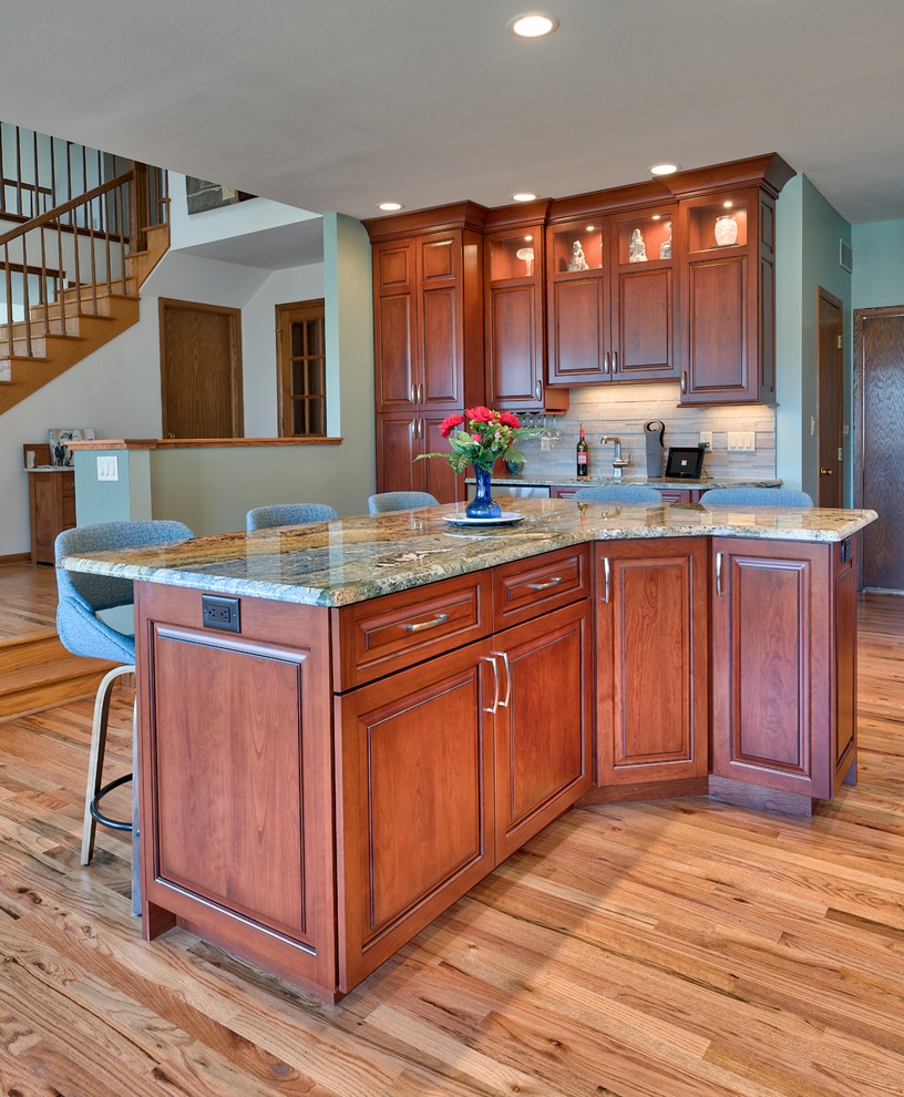 Home design - transitional home design idea