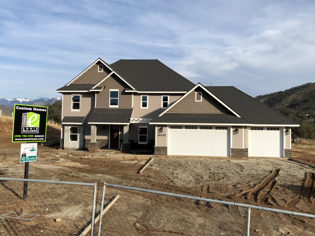 Custom Home - Wrangler Dr. Springville traditional-exterior