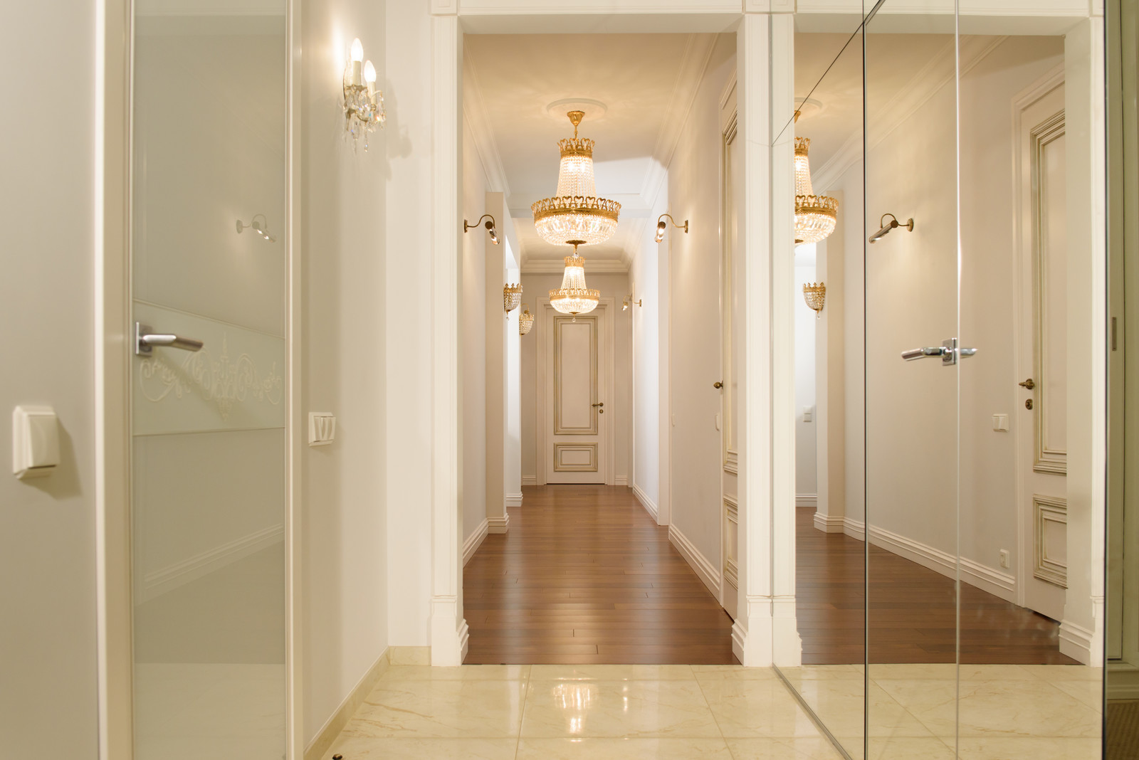 Воплощение мечты о хрустале.Коридор