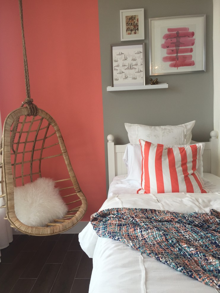 Small contemporary kids' bedroom in Miami with pink walls and porcelain floors for girls.
