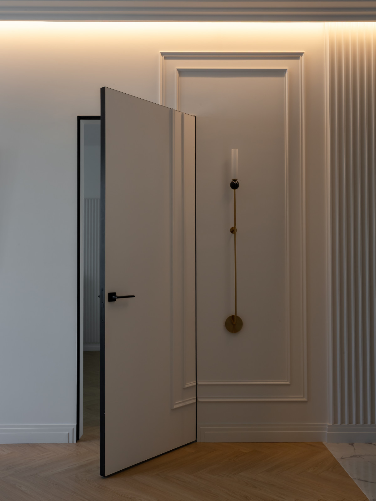 Графичный "Черно-белый" интерьер для студентки архитектурного ВУЗа