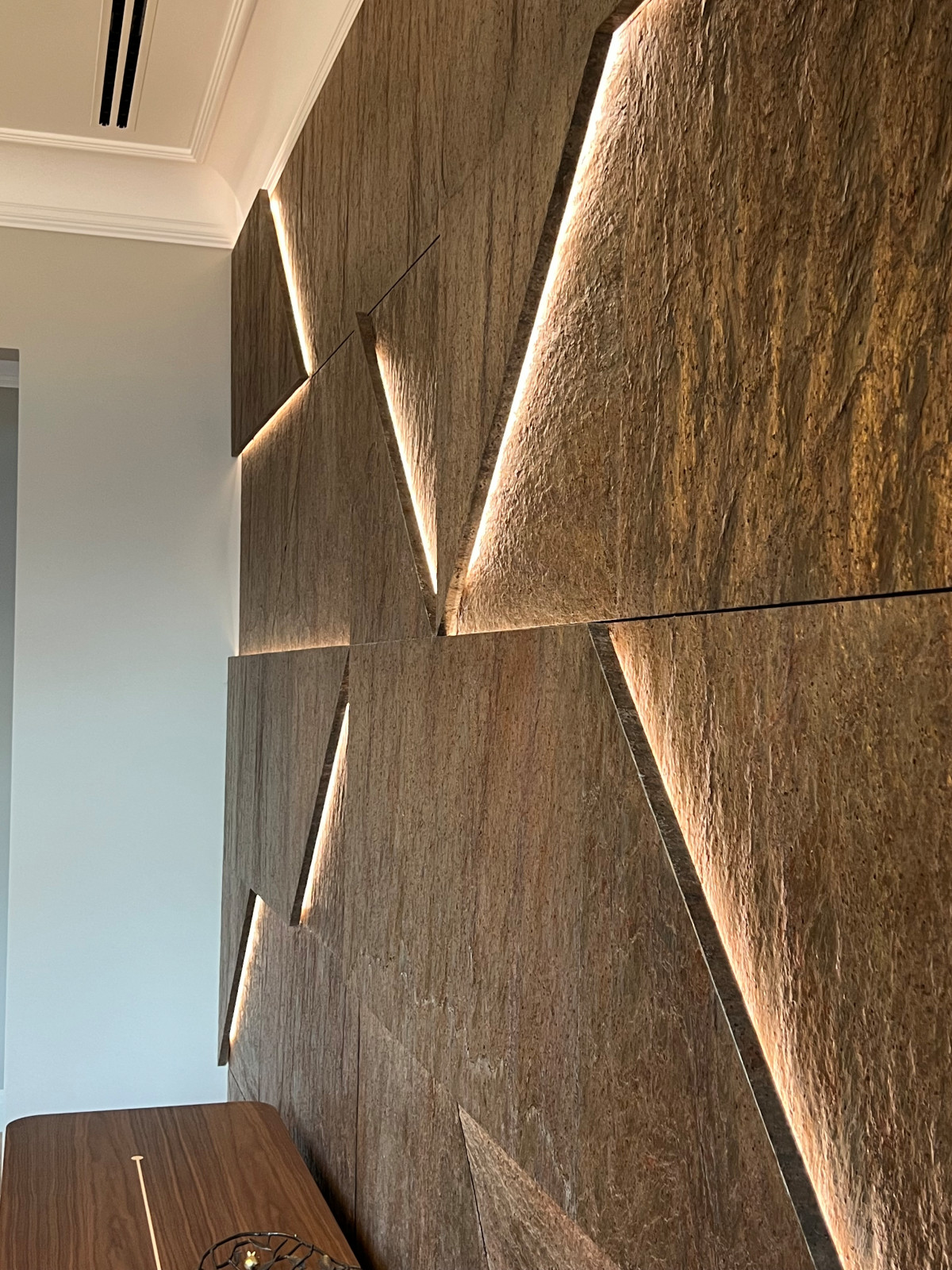 Сланцевый шпон