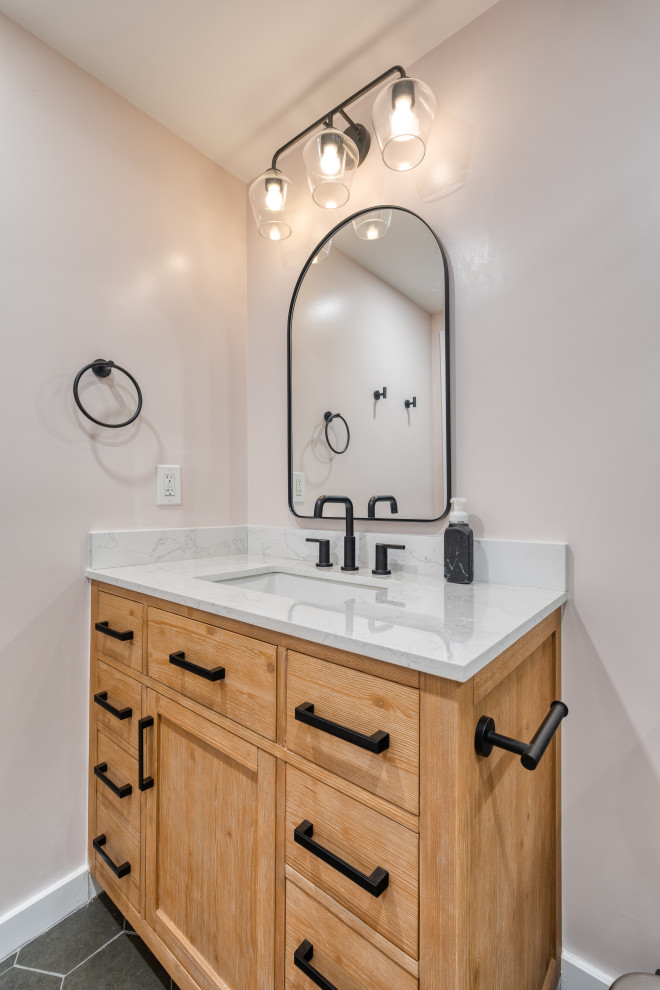 7th and Grand, Hoboken - Guest Bathroom Renovation