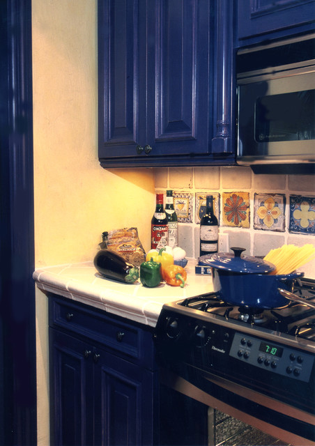 Custom kitchens mediterranean-kitchen