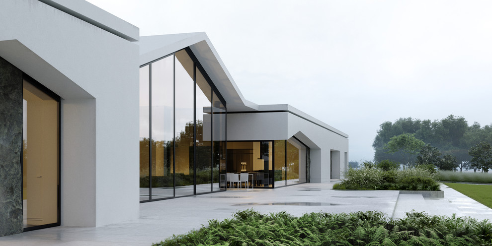 Открытая терраса у главного фасада