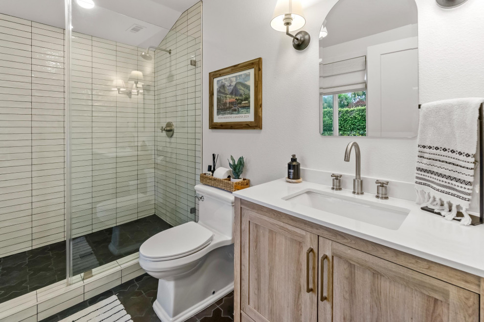 Bathroom - bathroom idea in Orange County