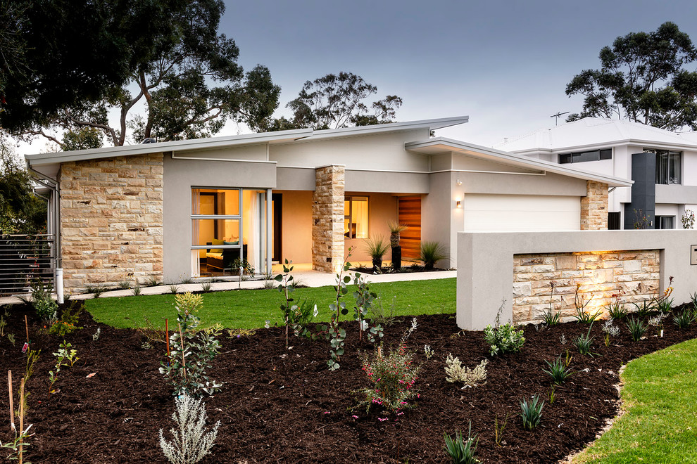 Einstöckiges Modernes Einfamilienhaus mit Mix-Fassade, grauer Fassadenfarbe, Blechdach und grauem Dach in Perth