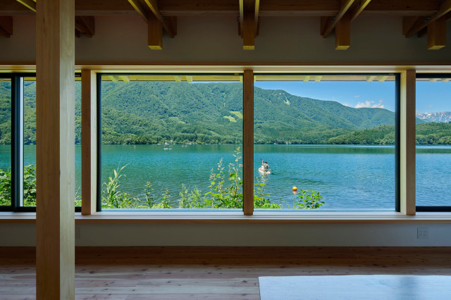 湖荘 montagne-salon