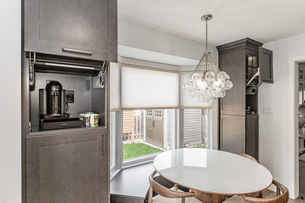 Home design - transitional home design idea