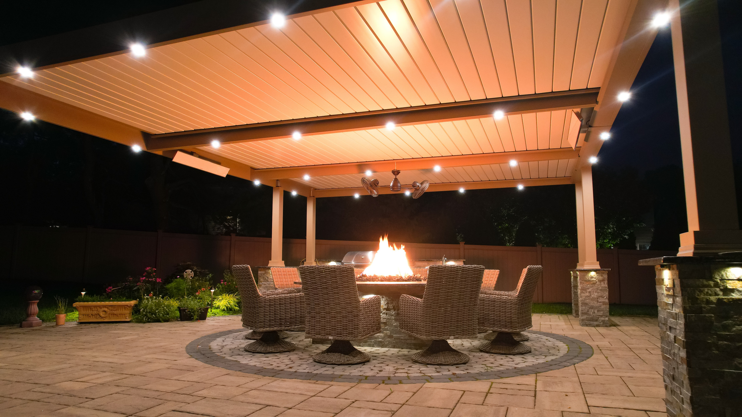 Closed Pergola Interior