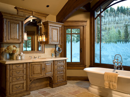 Immagine di una grande stanza da bagno stile rurale