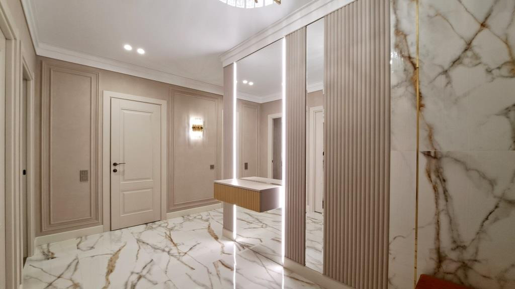 Современная классика в эмали и золоте