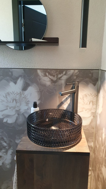 Waschbecken und Waschtisch contemporary-powder-room
