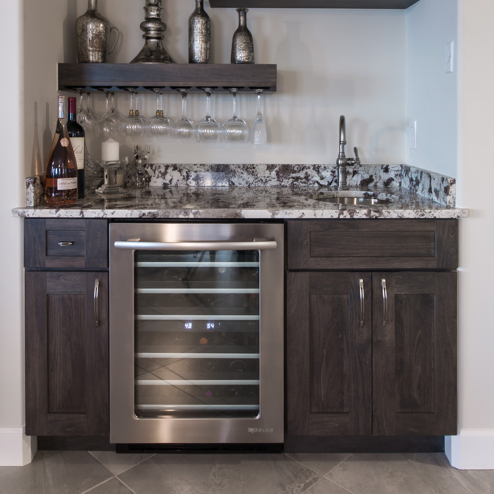 Example of a transitional kitchen design in Orlando