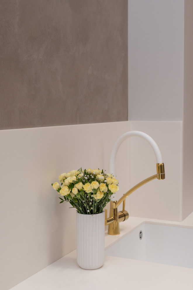 Реализация ЖК "Болконский", квартира с потолками 3,6 метра.