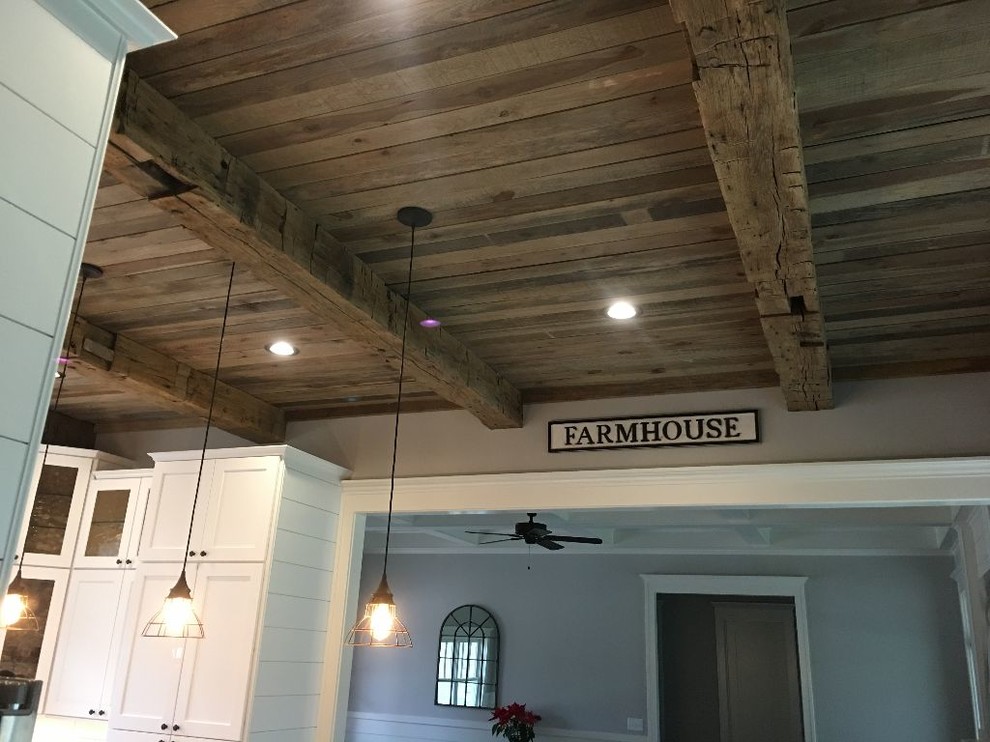 Kitchen - rustic kitchen idea