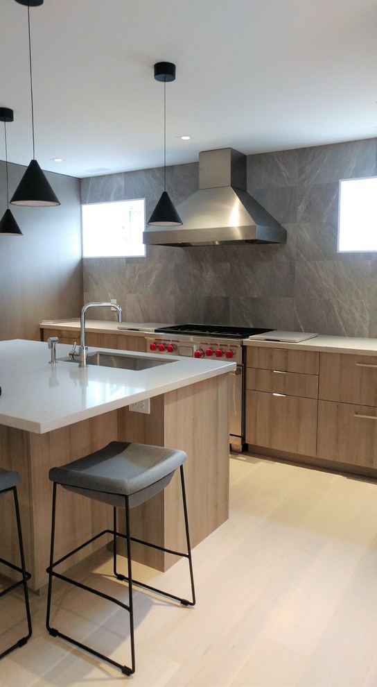Mid-sized minimalist kitchen photo in Toronto