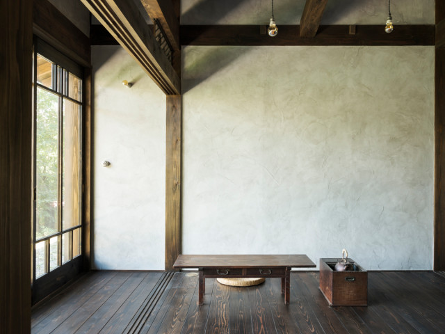 土間の家 japanisch-modern-esszimmer
