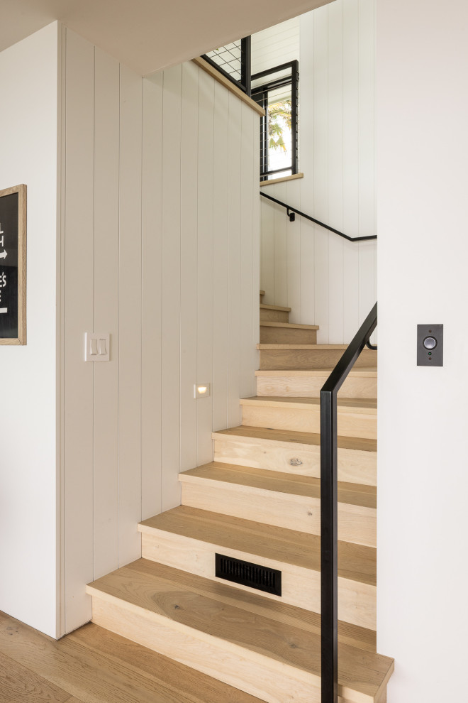 Staircase - contemporary staircase idea in San Luis Obispo