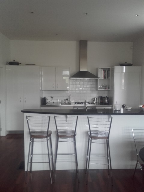 Kitchen Facelifts modern-kueche